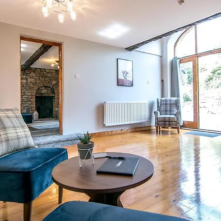 Waltons Close * Stainton (Richmondshire)